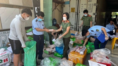 Hà Nam: Tạm giữ hơn 1,5 tấn thực phẩm đông lạnh không rõ nguồn gốc
