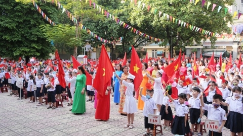 TP. Hồ Chí Minh: Tổ chức khai giảng trong 45 phút, tất cả học sinh tham gia phần 'hội'