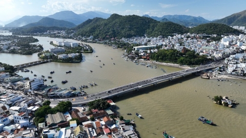 Chính thức thông xe cầu Xóm Bóng Nha Trang