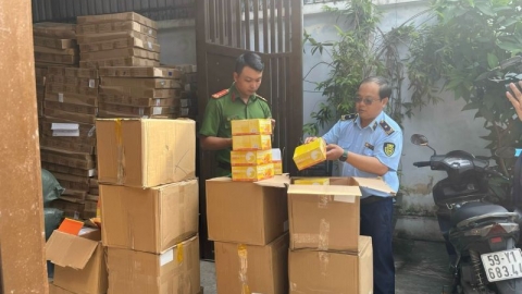 TP. Hồ Chí Minh: Thu giữ gần 8.000 bánh trung thu không rõ nguồn gốc xuất xứ