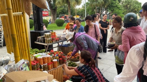 Thừa Thiên Huế: Phát triển sản phẩm OCOP gắn liền với du lịch