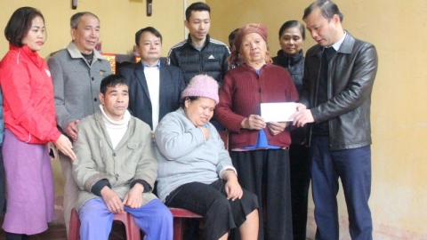BIDV Lạng Sơn: Trao kinh phí hỗ trợ cho gia đình nạn nhân chất độc da cam