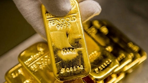 Nhà đầu tư bán tháo, giá vàng thế giới xuống dưới 60 triệu đồng/lượng