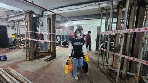 Hà Nội: Gần 60 hộ dân di dời khẩn cấp do chung cư mini nứt cột bê tông