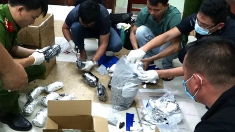 Quảng Bình bắt vụ buôn bán, tàng trữ, sử dụng trái phép hơn 10 kg ma túy tổng hợp