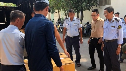 TP. Hồ Chí Minh: Tạm giữ gần 8 tấn sợi polyester không có hóa đơn, chứng từ