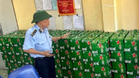 Phú Yên tạm giữ 3.300 chai bia Heineken vận chuyển trái phép