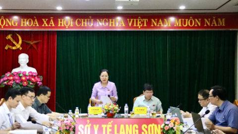 Lạng Sơn: Cần tiếp tục đẩy mạnh công tác kiểm tra, kiểm soát, xử lý vi phạm, phòng chống tác hại thuốc lá điện tử