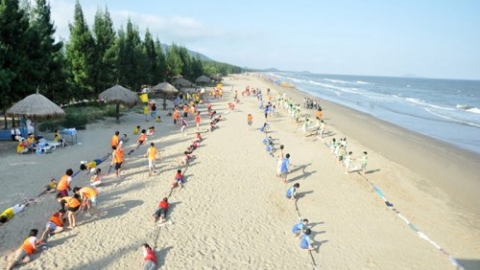 Lực lượng Quản lý thị trường Thanh Hóa triển khai công tác quản lý các hoạt động mùa du lịch biển 2024