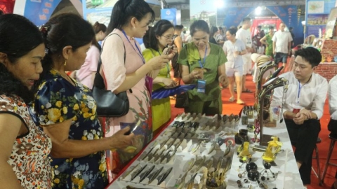 Hơn 200 gian hàng của 34 tỉnh, thành tham gia Hội chợ Công thương – OCOP Thái Nguyên