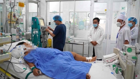 Vụ nghi ngộ độc do ăn bánh mì tại Long Khánh: Số ca nhập viện đã lên 469 người
