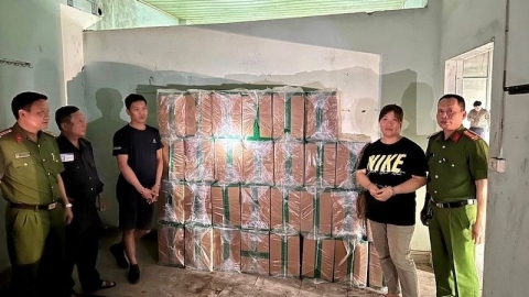 Khởi tố 3 đối tượng buôn bán thuốc lá nhập lậu ở Quảng Ninh