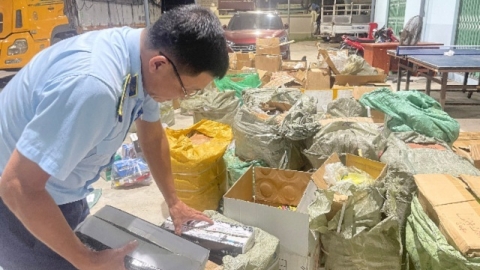 Phú Yên tạm giữ trên 18.000 sản phẩm vận chuyển trái phép