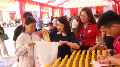Lạng Sơn: Tổ chức Chợ Nhân đạo năm 2024 hưởng ứng Tháng Nhân đạo 2024