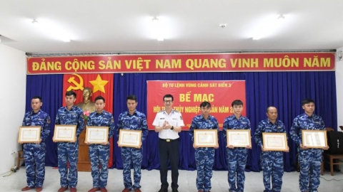 Bộ Tư lệnh Vùng Cảnh sát biển 3 tổ chức Hội thao thủy nghiệp cơ bản