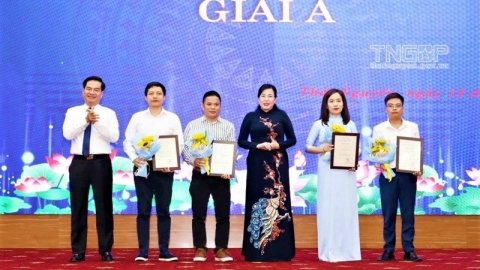 UBND tỉnh Thái Nguyên trao giải thưởng cho 37 tác phẩm đạt Giải báo chí Huỳnh Thúc Kháng tỉnh Thái Nguyên lần thứ I năm 2024