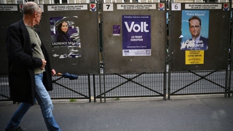 Bầu cử Pháp: Cảnh báo nguy cơ bạo lực và hy vọng cuối cùng của Tổng thống Macron