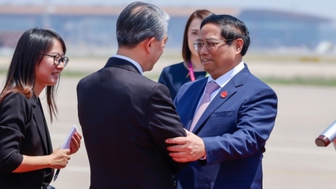 Thủ tướng Phạm Minh Chính tới Thủ đô Bắc Kinh