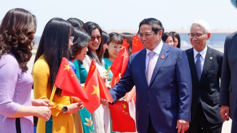 Thủ tướng Phạm Minh Chính tới Thủ đô Bắc Kinh