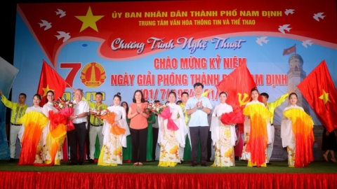 Chương trình nghệ thuật chào mừng 70 năm ngày giải phóng thành phố Nam Định