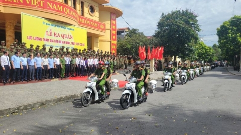 Đồng loạt ra mắt lực lượng tham gia bảo vệ ANTT cơ sở tại Thanh Hóa