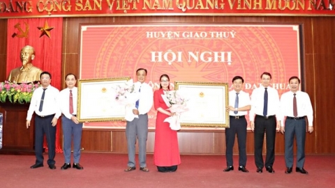 Thị trấn Ngô Đồng và Quất Lâm đón nhận bằng đạt chuẩn đô thị văn minh