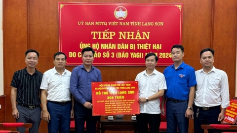 Hội Doanh nhân trẻ Việt Nam và Hội Doanh nhân trẻ tỉnh Lạng Sơn ủng hộ 300 triệu đồng khắc phục hậu quả bão số 3