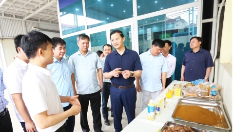 Chủ tịch UBND tỉnh Vương Quốc Tuấn thăm mô hình sản xuất, chế biến chuyên sâu tại TP. Bắc Ninh