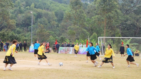 4 đội vào bán kết Giải Bóng đá nữ các dân tộc thiểu số tỉnh Quảng Ninh mở rộng 2025 - Cúp VTV5