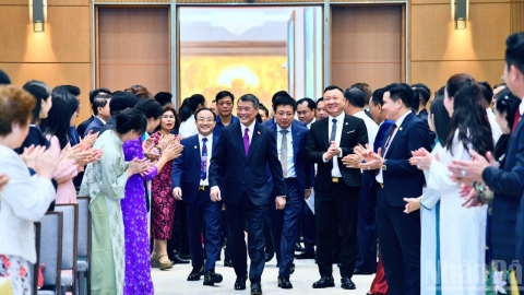 “Tháo gỡ điểm nghẽn - Khơi thông nguồn lực - Thúc đẩy tăng trưởng"