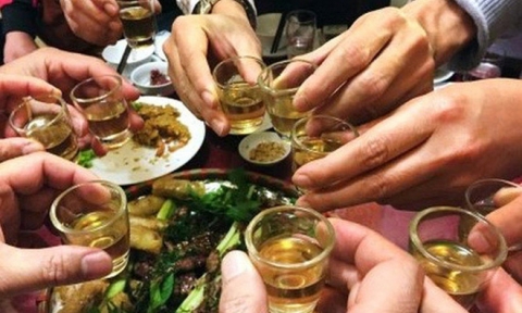 Tăng cường các biện pháp kiểm tra, phát hiện rượu nhập lậu dịp cuối năm tại Hà Nội