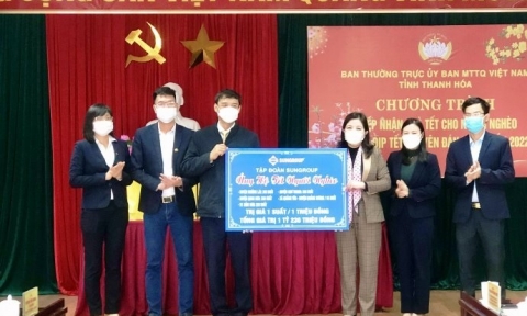 Tập đoàn Sun Group tặng hơn 1.200 suất quà tết cho người nghèo tỉnh Thanh Hóa