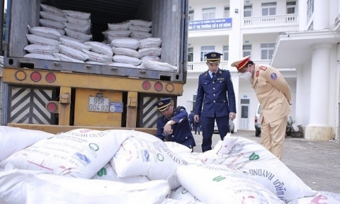 Bắt giữ 35 tấn đường nhập lậu tại tỉnh Thanh Hóa