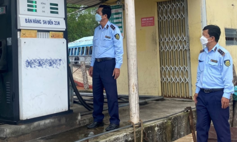 Tiền Giang: Phát hiện, xử lý 02 doanh nghiệp vi phạm về ký hợp đồng mua bán xăng dầu