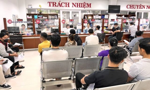 Vì sao người dân ở Đà Nẵng rủ nhau đi đổi bằng lái xe máy tăng đột biến?