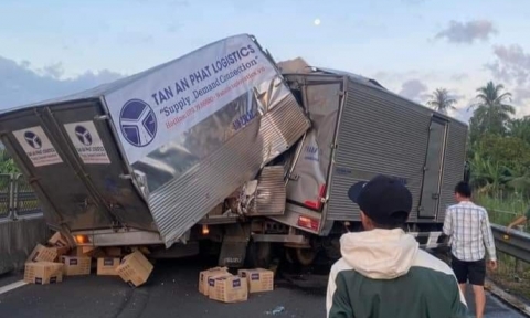 Tai nạn liên hoàn trên Cao tốc Trung Lương - Mỹ Thuận gây ùn tắc khoảng 10 km