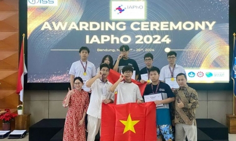 8 học sinh Việt Nam doạt giải tại Olympic Vật lý ứng dụng quốc tế năm 2024