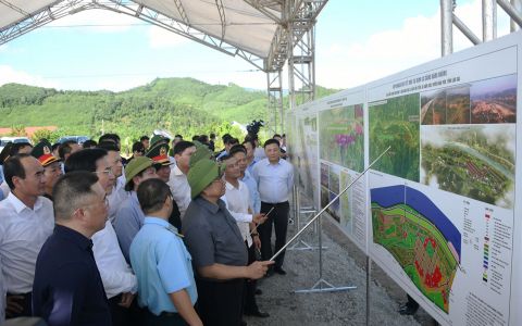 Lào Cai từng bước khẳng định vị trí trung tâm chính trị, kinh tế và đối ngoại của vùng