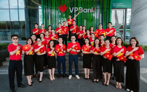 VPBank bật vibe yêu nước từ những điều nhỏ bé đến khát vọng lớn lao