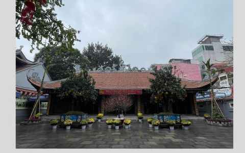 Đi lễ đầu năm ở Chùa Hà: Gửi gắm ước mong về tình yêu