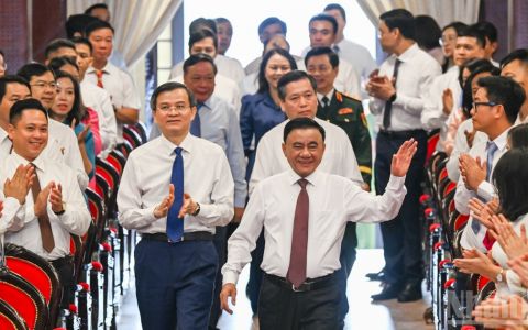 [Ảnh] Thường trực Ban Bí thư Trần Cẩm Tú dự khai giảng năm học mới tại Học viện Chính trị quốc gia Hồ Chí Minh
