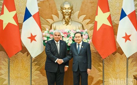 [Ảnh] Chủ tịch Quốc hội Trần Thanh Mẫn hội kiến Tổng thống Panama Jose Raul Mulino