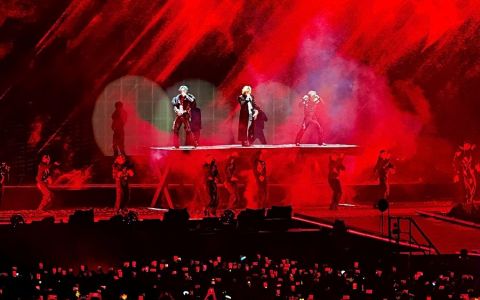 Điều gì giúp VPBank ngày càng được fan K-pop chờ đợi sau mỗi concert triệu đô?