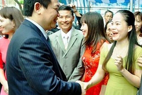 Phó Thủ tướng Vương Đình Huệ dự Ngày hội đoàn kết tại thị xã Cửa Lò