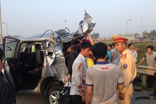Tai nạn trên cao tốc Hà Nội - Thái Nguyên, 4 người tử vong