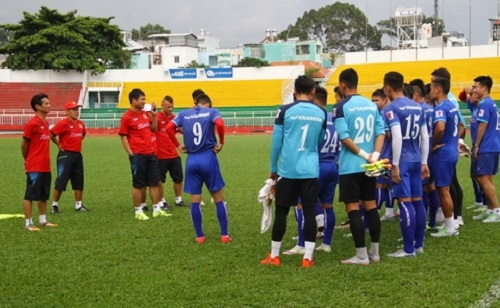 ĐT Việt Nam đã có buổi tập đầu tiên chuẩn bị cho trận đấu lượt về với Indonesia
