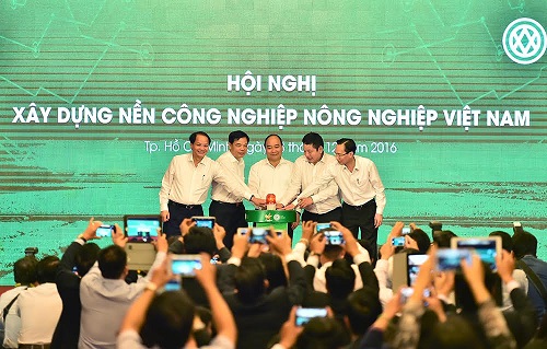 Thủ tướng dự Hội nghị xây dựng nền công nghiệp nông nghiệp Việt Nam