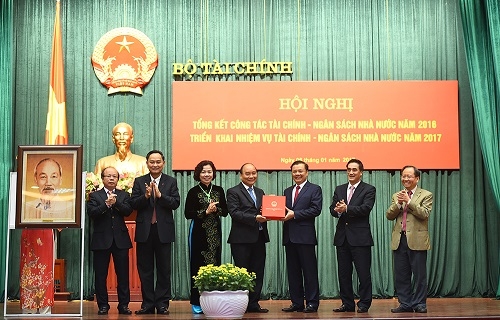 Thủ tướng Nguyễn Xuân Phúc: Ngành tài chính tiên trong cải cách hành chính
