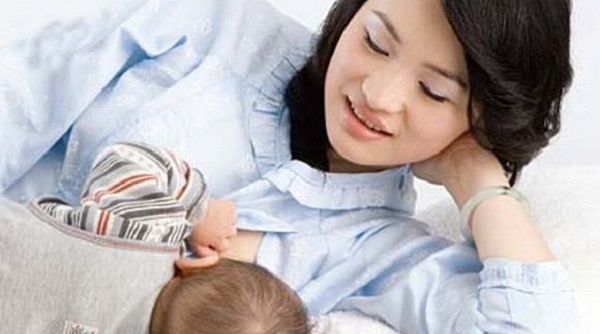 Luật Lao động mới: Đề xuất bỏ quy định lao động nữ nuôi con được nghỉ 60 phút mỗi ngày