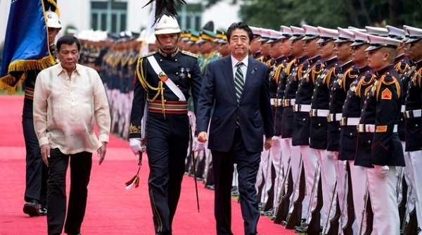 Thủ tướng Nhật tìm kiếm gì ở Philippines?